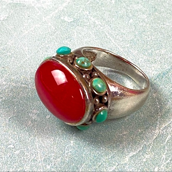 Vintage red oval stone surrounded by turquoise stones on sterling silver size 8